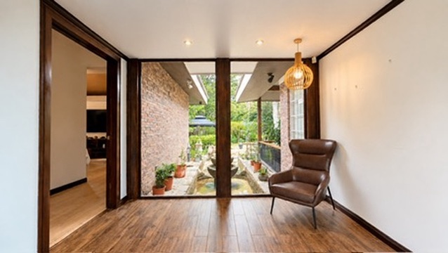 Single-Level Home in Los Reyes