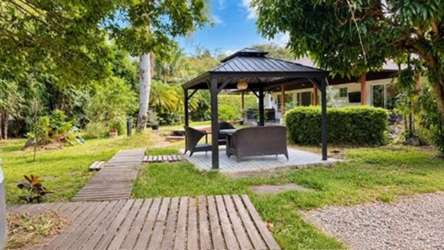 Single-Level Home in Los Reyes
