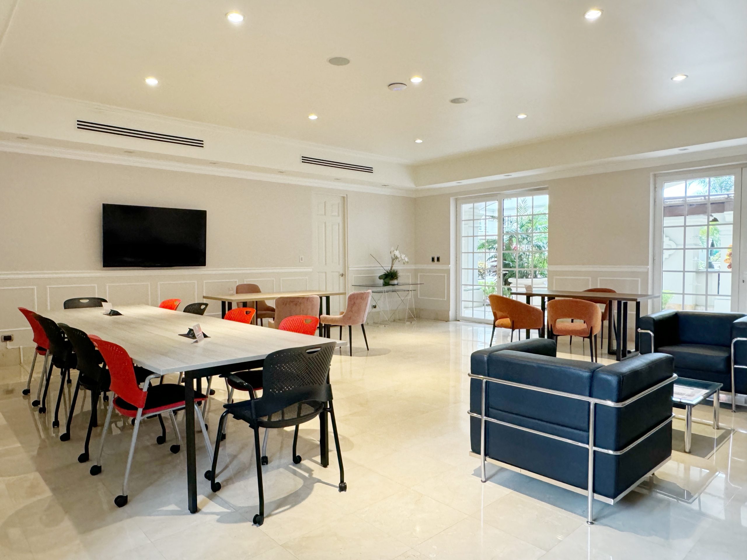 Apartamento de Lujo Exclusivo en Cortijo de Laureles, Escazú