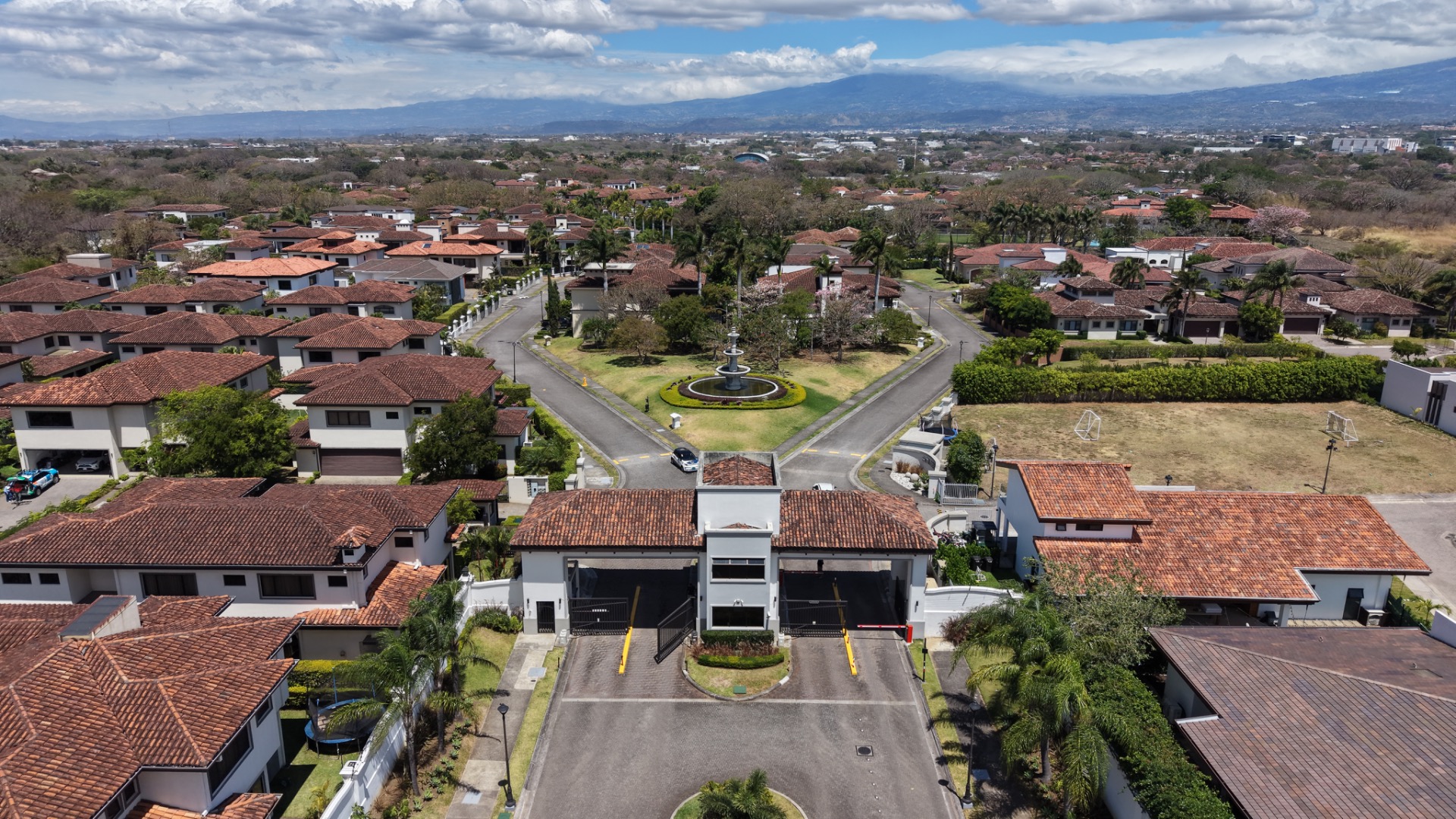 Residencia en Hacienda del Sol