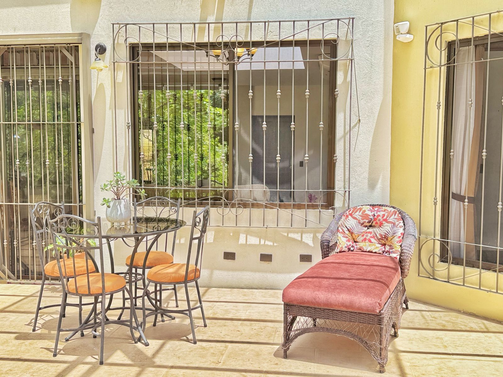 Residencia de un solo nivel en La Garita, Alajuela, Costa Rica