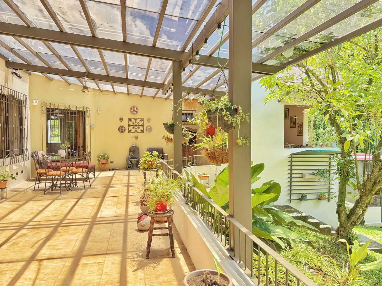 Residencia de un solo nivel en La Garita, Alajuela, Costa Rica