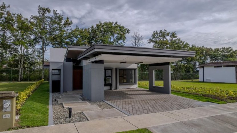 Brand-New Residence in Hacienda Los Reyes