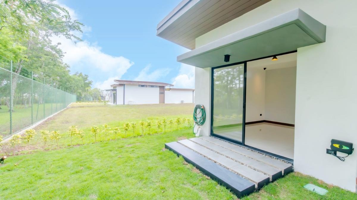 Residencia de Lujo Nueva en Hacienda Los Reyes, La Guácima