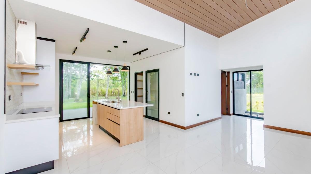 Residencia de Lujo Nueva en Hacienda Los Reyes, La Guácima