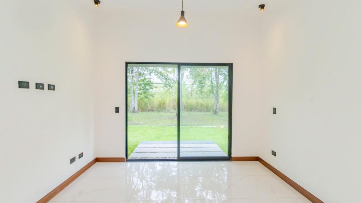 Residencia de Lujo Nueva en Hacienda Los Reyes, La Guácima