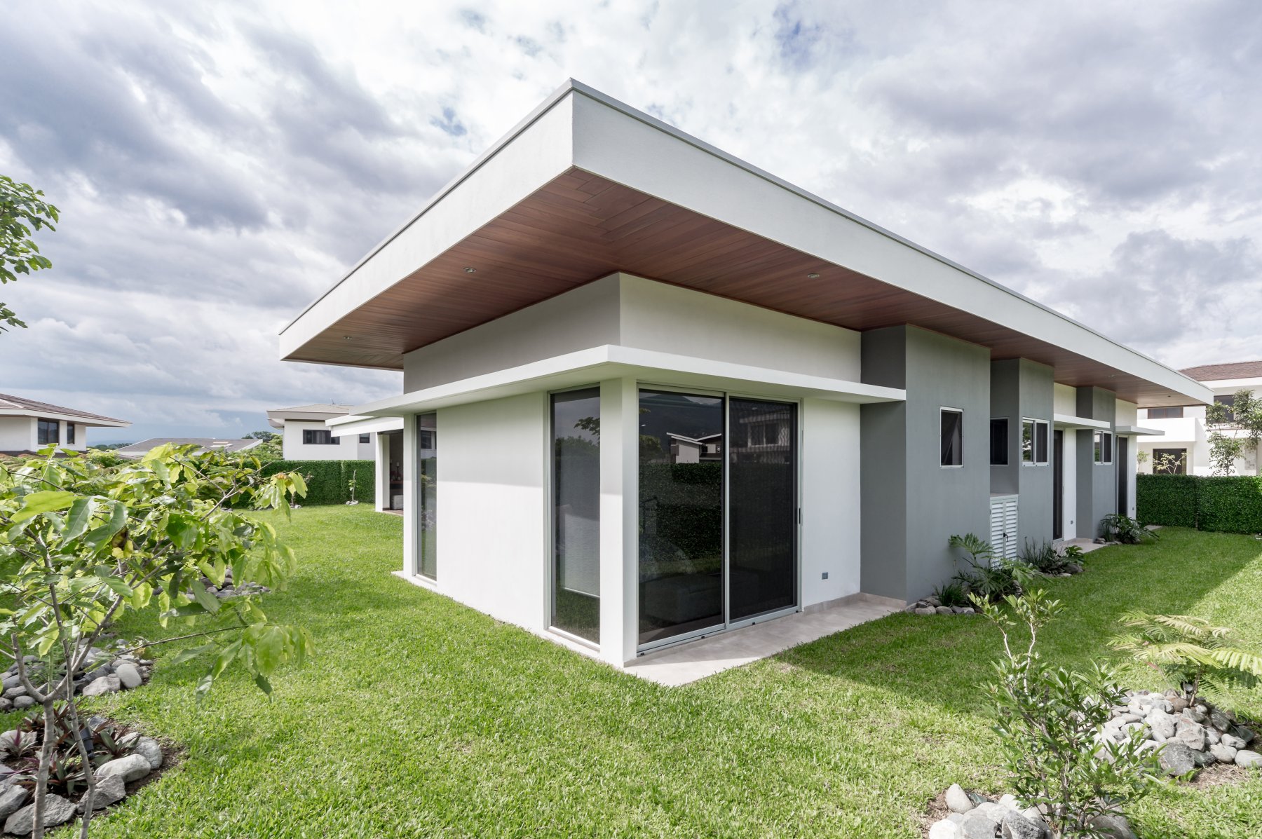 Residencia de Lujo en un Solo Nivel en Hacienda Espinal, Alajuela