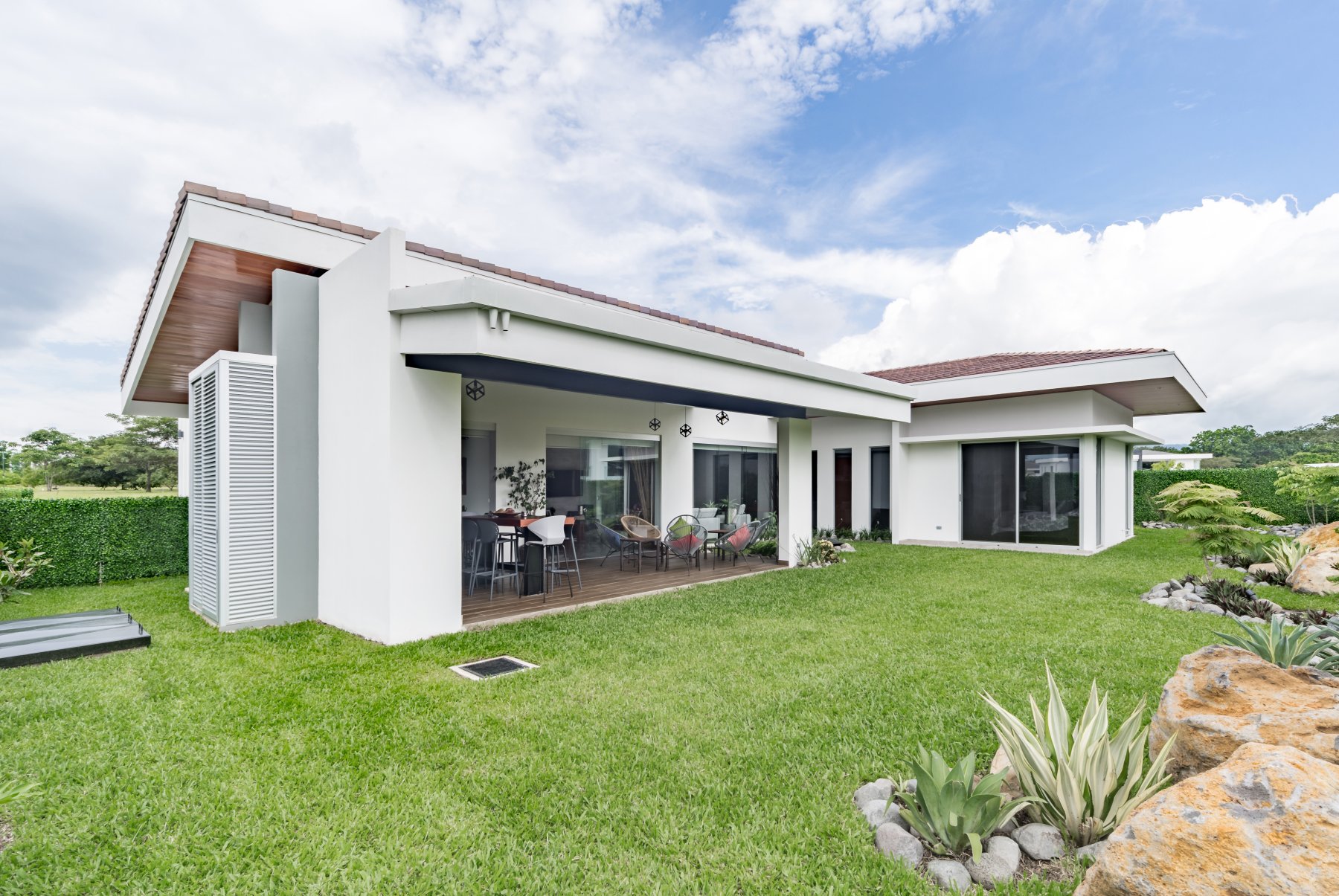 Residencia de Lujo en un Solo Nivel en Hacienda Espinal, Alajuela