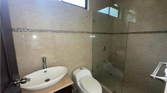 Casa en alquiler con patio privado en Hacienda Los Reyes, Costa Rica