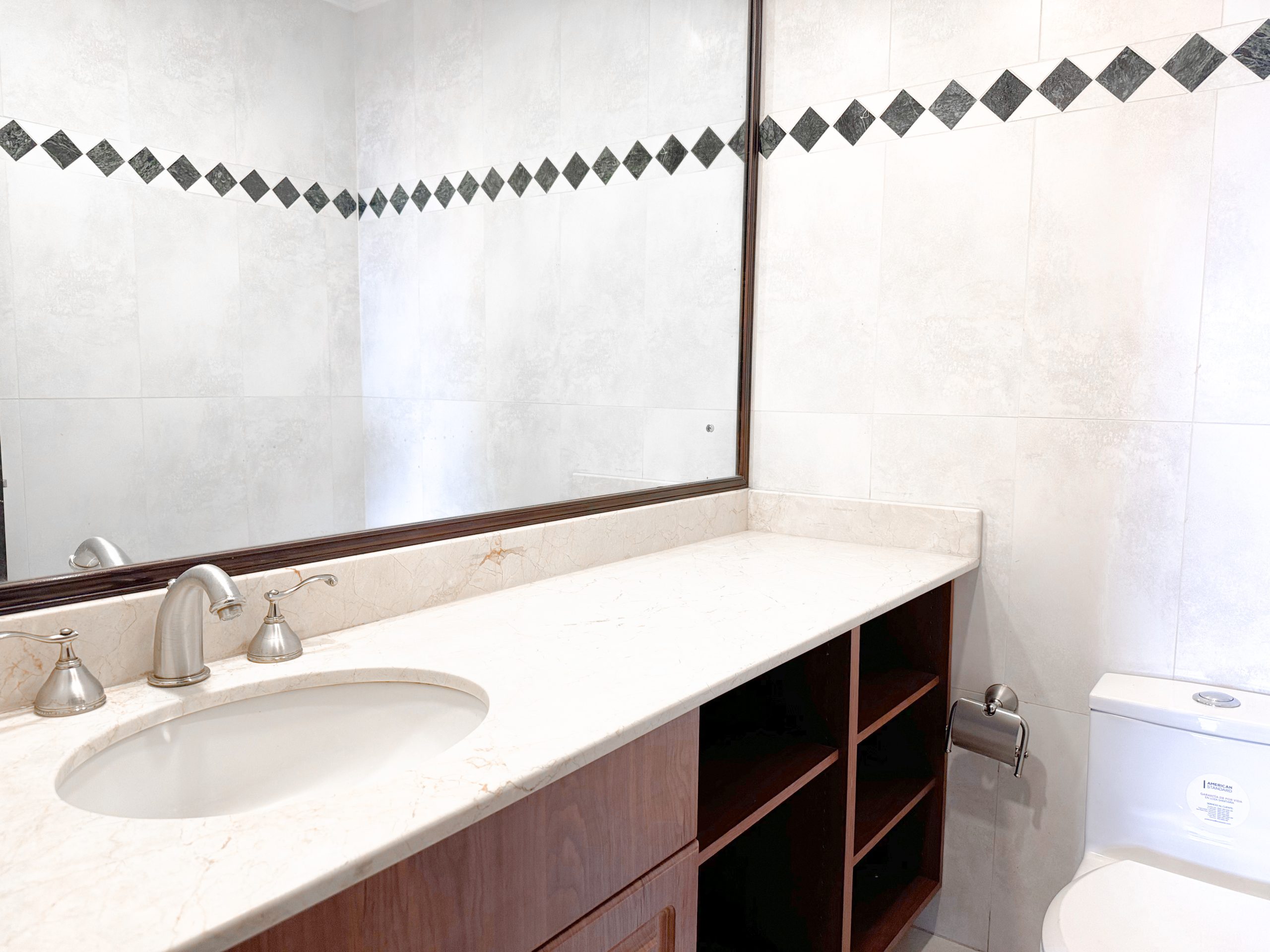 Lujoso Penthouse con Piscina en San Rafael de Escazú