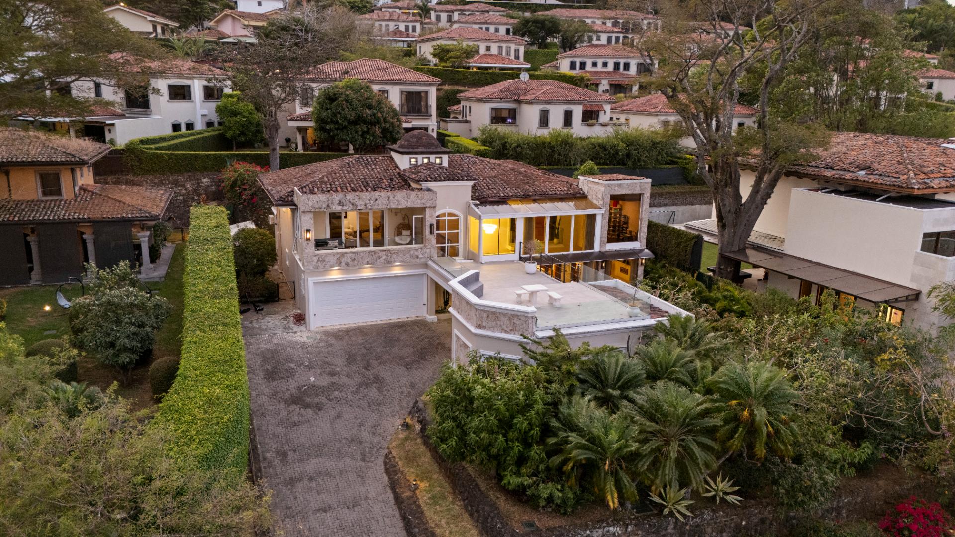 Residencia con vistas a la ciudad · Cerro Alto