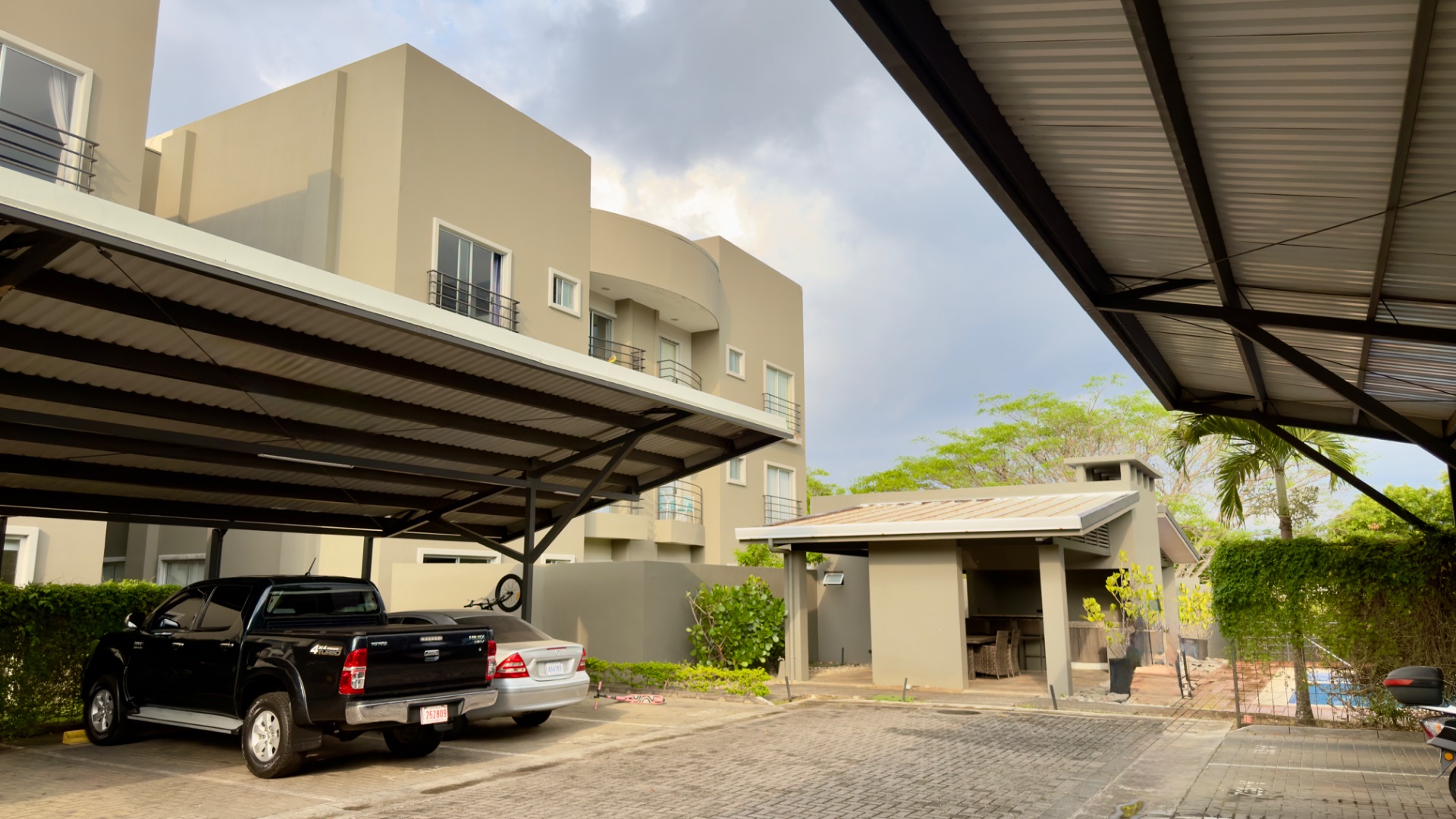 Apartamento de Inversión con Ingreso por Alquiler en Los Príncipes, La Guácima