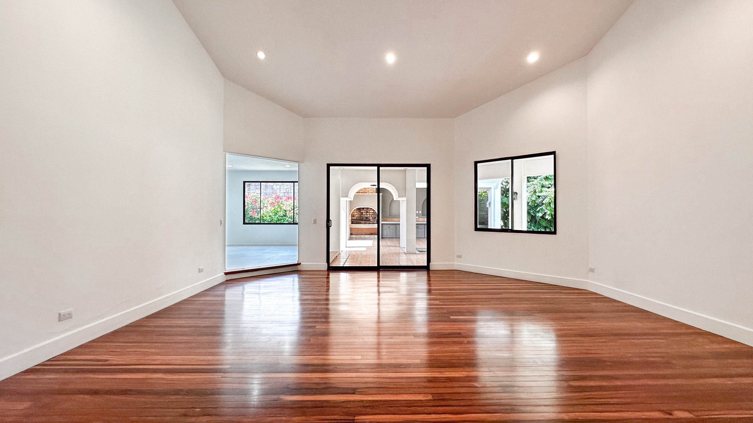 Rental Opportunity House in Bosque de Lindora