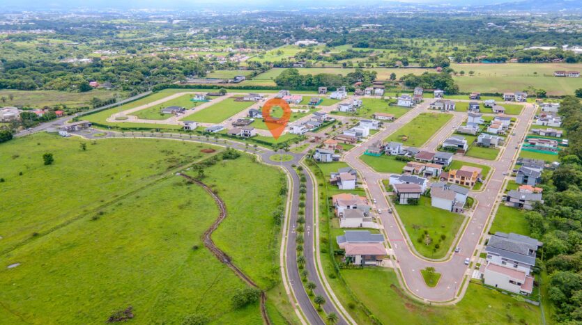 Prime Residential Lot in Las Mesetas | Flat Topography Hacienda Los Reyes, La Guácima